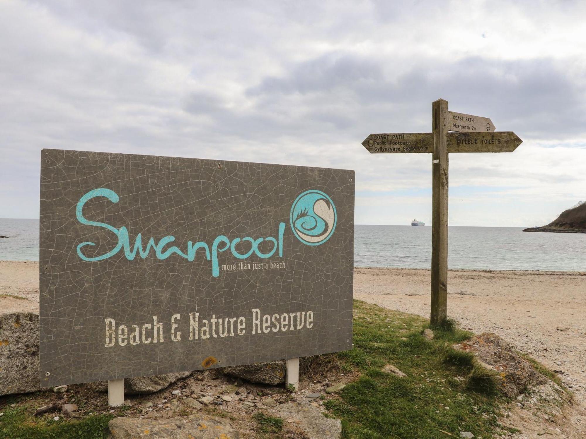 Swans Nest Apartment Falmouth
